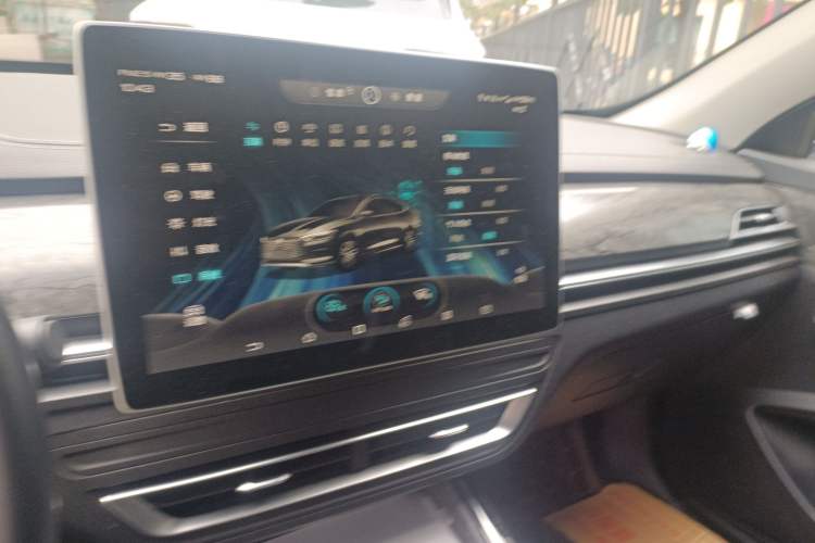 Used BYD Qin Pro New Energy 2019 EV Super Edition High-Power Smart Connect & Premium Model
