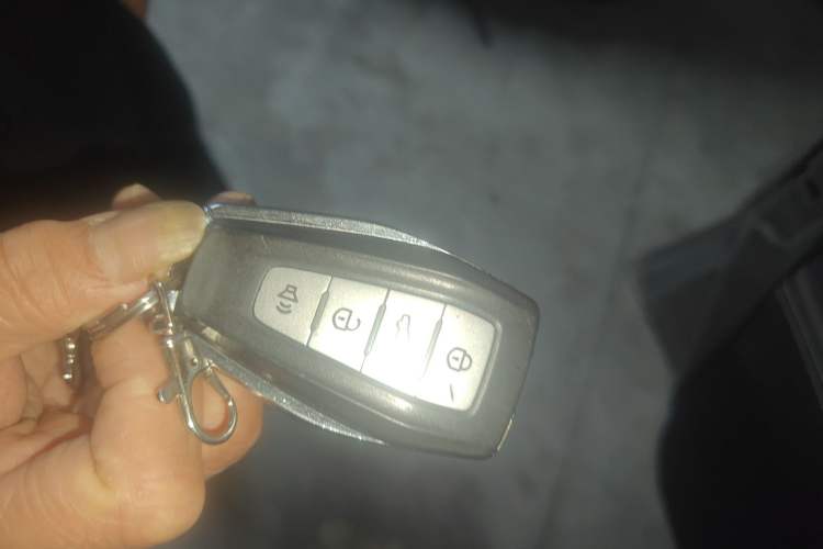 Used Geely Auto Vision X6 2020 1.4T Manual Luxury Model Vehicle Key