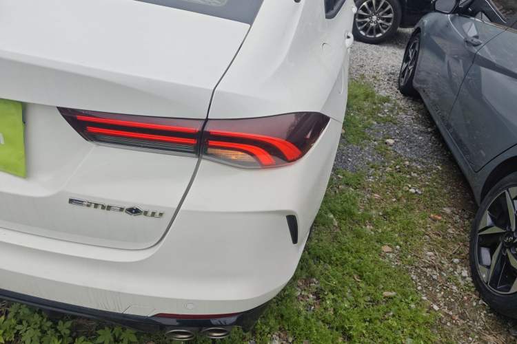 Used GAC Trumpchi EMPOW 2021 270T DCT J15 Version Right Rear Taillight