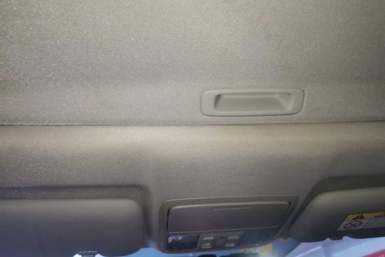 Used Honda CR-V 2016 2.0L two-wheel drive Urban Edition