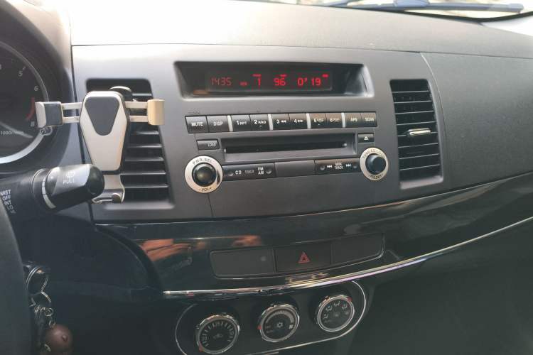 Used Mitsubishi Lancer EX 2012 Chasing Edition 1.8L Manual Luxury Model
