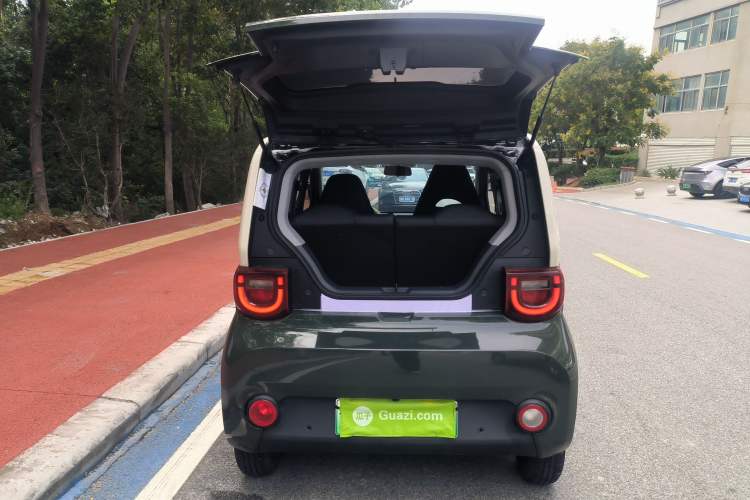 Used Chery QQ Ice Cream 2022 170km Sundae Phosphate Lithium-Ion