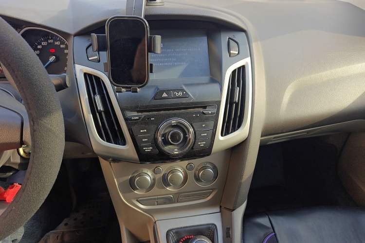 Used Ford Focus 2012 Sedan 1.6L Manual Comfort Model