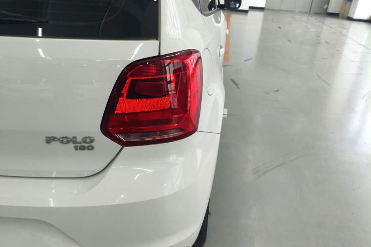 Used Volkswagen Polo 2018 1.5L Automatic Advanced Driving Model Right Rear Taillight