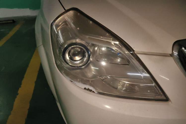 Used Buick Excelle 2015 1.5L Automatic Luxury Edition Right Front Headlight