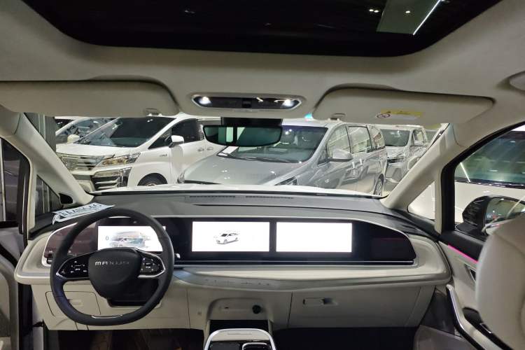 Used SAIC MAXUS Dajia 9 2024 Restyled Super Hybrid Long-Range Forest Edition 7-Seater