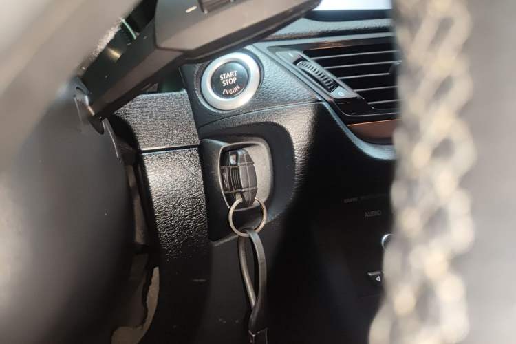 Used BMW X1 2014 sDrive18i Fashion Model
