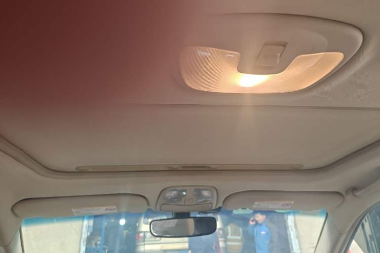 Used Chevrolet Epica 2011 1.8 Comfort Edition MT Headliner