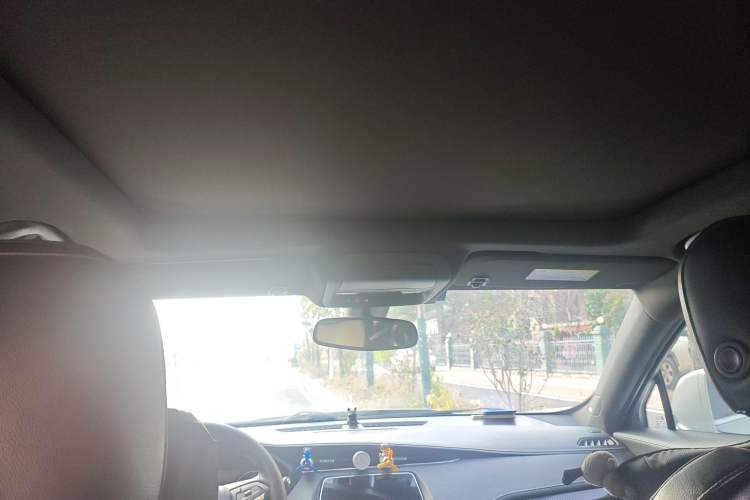 Used Cadillac XT4 2020 28T Two-Wheel-Drive Leading Version
