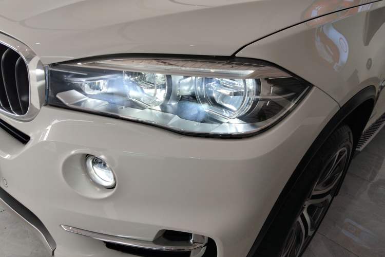 Used BMW X5 2017 xDrive35i parallel import
