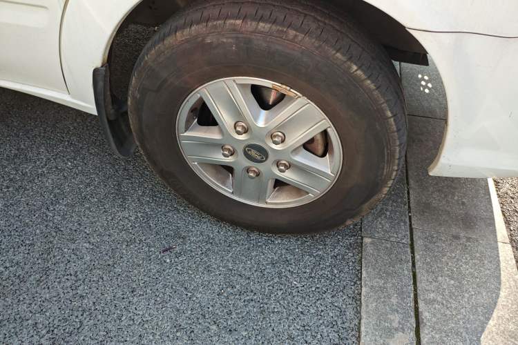 Used Ford Transit Custom 2021 2.2T Automatic Luxury Coach Pro Short Wheelbase 7-Seater Mid-Roof China VI Standard