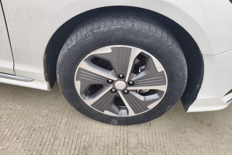 Used Hyundai Sonata Plug-in Hybrid 2018 2.0 PHS Smart Connect Version China V Standard Right Front Wheel Hub