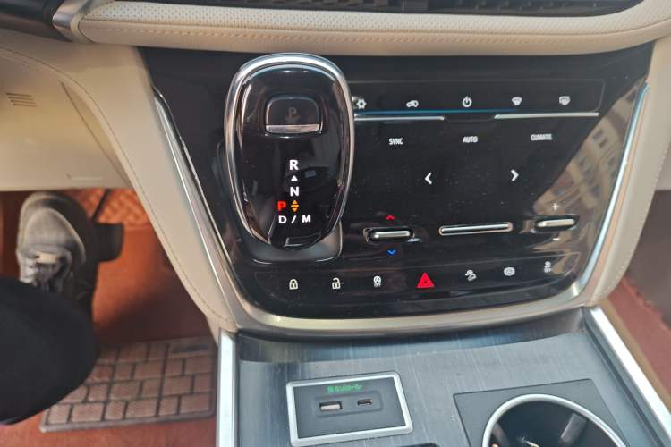 Used Buick GL8 2021 ES Landtrek 653T Luxury Model