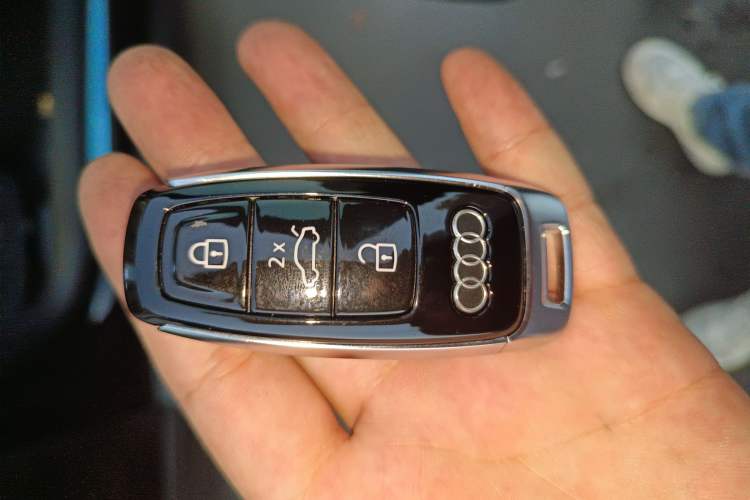 Used Audi A6 2020 allroad quattro Explorer 55 TFSI Prestige Off-Road Model
