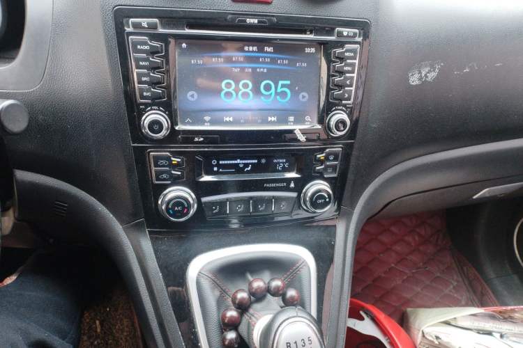 Used Haval H6 2016 Upgraded Model 1.5T Manual Two-Wheel Drive Urban Version