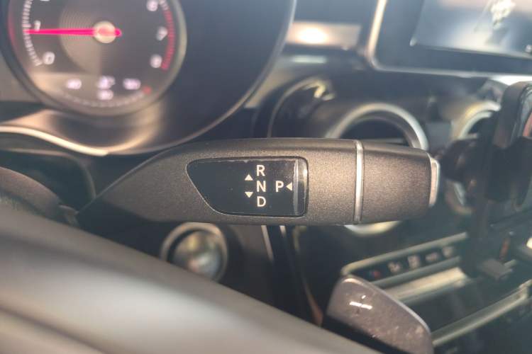 Used Mercedes-Benz GLC 2019 Facelift GLC 260 L 4MATIC Luxury Model
