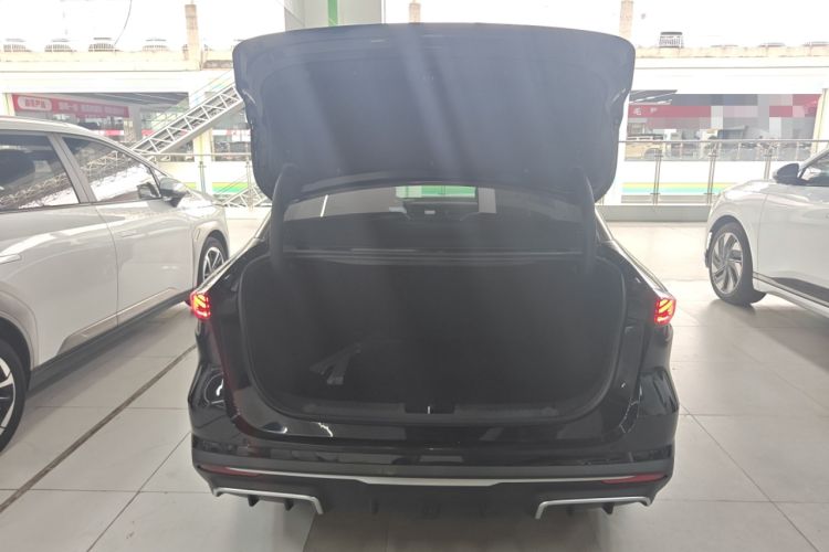 Used Geely Galaxy L6 2023 60km PLUS Trunk