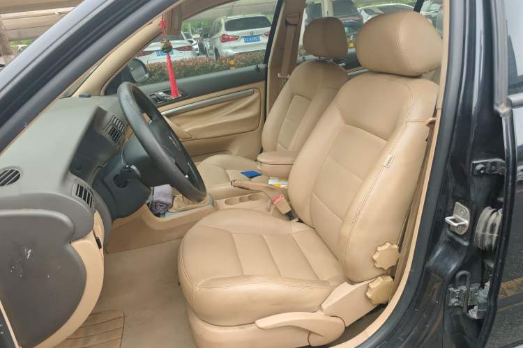 Used Volkswagen Passat 2007 2.0L Manual Standard Edition Left Front Seat