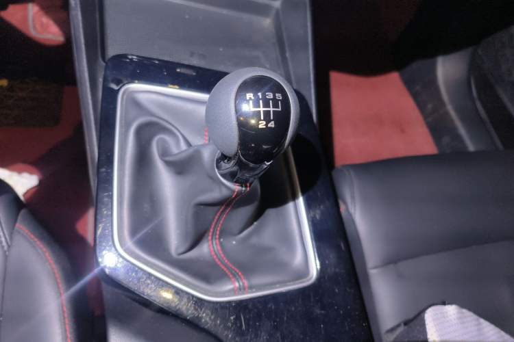 Used MG 5 2023 180 DVVT Manual Luxury Edition