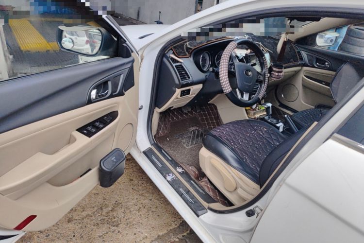 Used Bestune B50 2013 1.6L automatic luxury version
