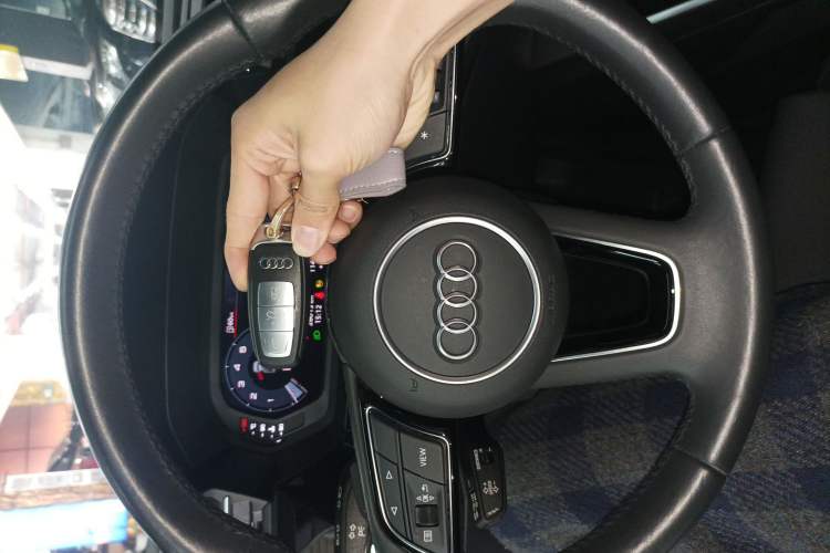 Used Audi A3 2021 A3L Limousine 35 TFSI Fashionable and Elegant Model Interior 1