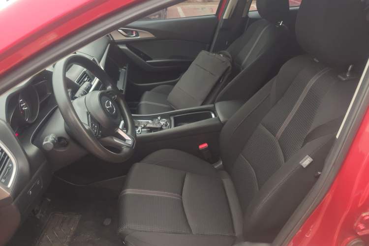 Used Mazda 3 Axela 2017 Hatchback 1.5L Automatic Luxury Model Emission Standard China V Left Front Seat