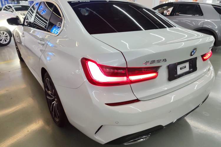 Used BMW 3 Series 2021 Facelifted 320Li M Sport Package Rear Left 45 Deg