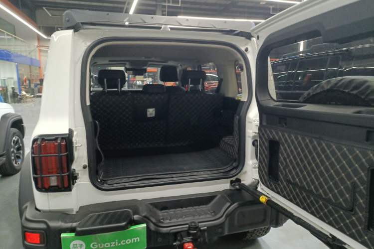 Used Tank 300 2023 2.0T Iron Rider 02 Trunk