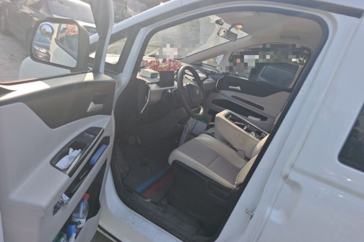 Used CHANGAN KUAYUE Starlight EV 2025 Model 7-Passenger Passenger Vehicle, 350 km, Luxury Edition Driver Seat