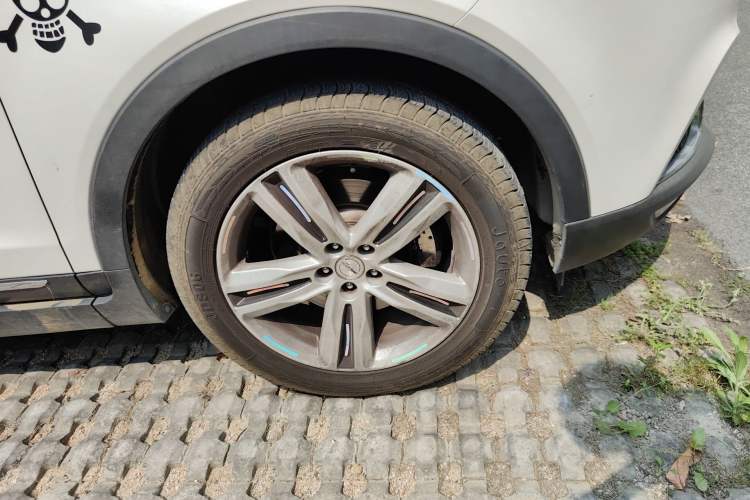 Used Zotye T700 2017 1.8T Dual-Clutch Prestige Model
