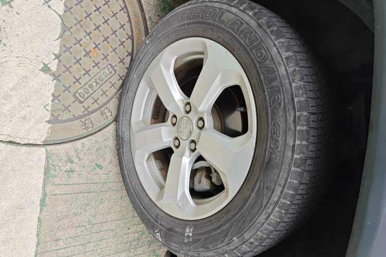 Used Jeep Compass 2017 200T Automatic Enjoyment Version Right Front Wheel Hub