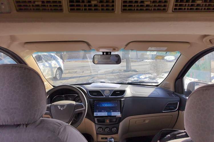 Used Wuling Hongguang 2015 1.5L S1 Comfort China V Standard
