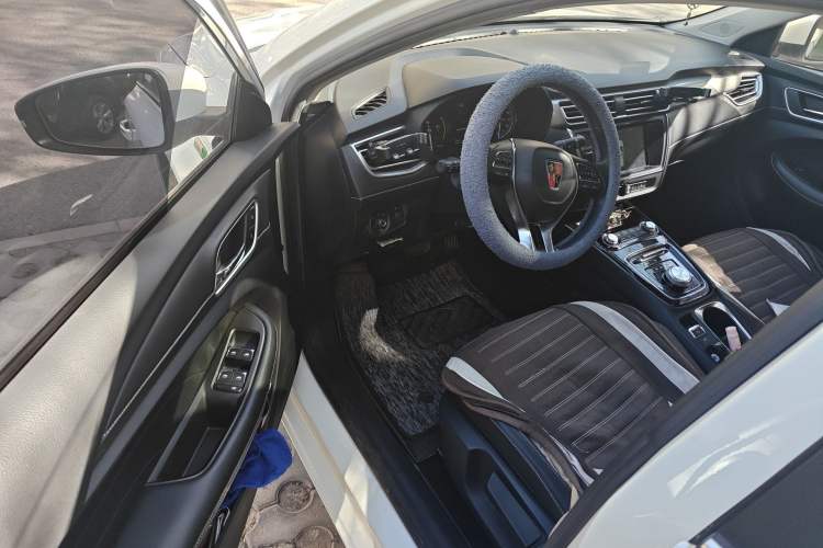 Used Roewe Ei5 2019 Smart Connect Flagship Edition
