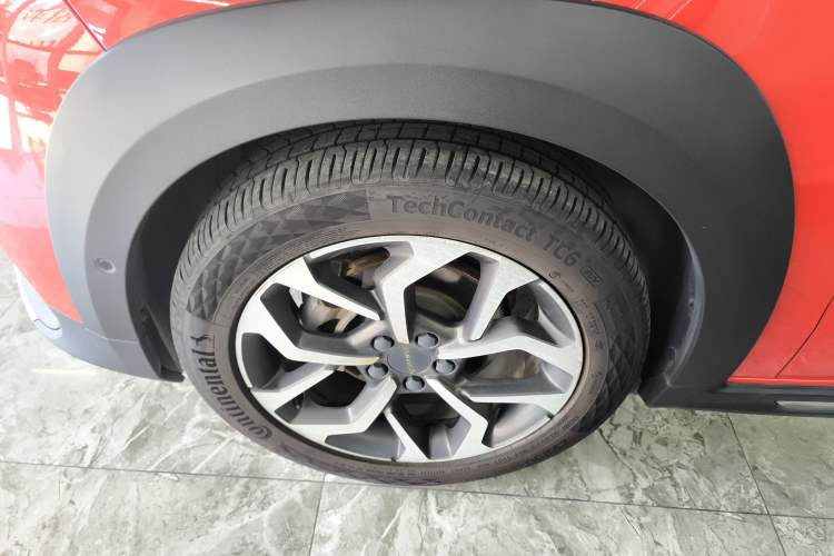 Used Lynk & Co 02 2018 1.5T DCT Two-Wheel Drive Pro Version China V Emission Standard
