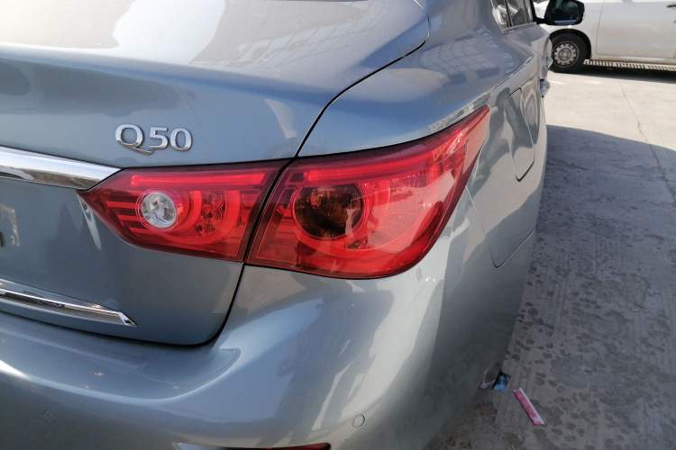 Used Infiniti Q50 2014 2.0T Luxury Edition