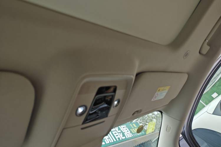 Used Denza D9 2024 DM-i 980 Four-Wheel Drive Prestige Model Headliner