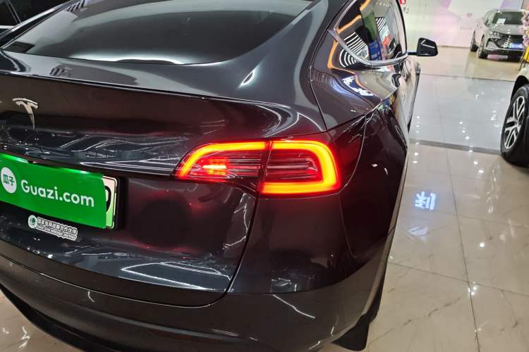 Used Tesla Model Y 2024 Long-Range All-Wheel-Drive Version