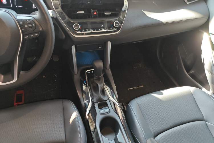 Used Toyota FRONTLANDER 2023 2.0L Smart Electric Hybrid Dual-Engine Luxury Edition
