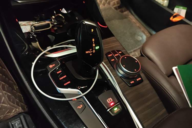 Used BMW X3 2020 xDrive28i Luxury Package Gear Lever