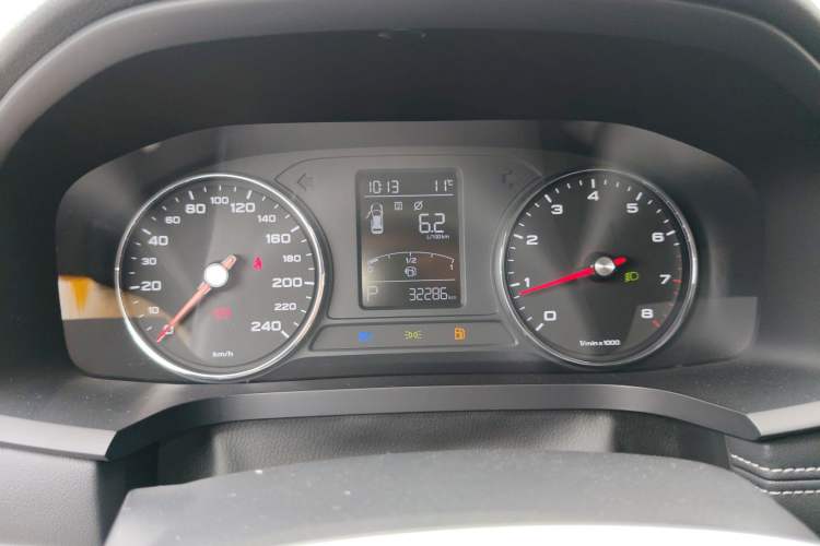 Used Roewe i6 2019 PLUS 20T TST 4G Connected Flagship Superb Edition