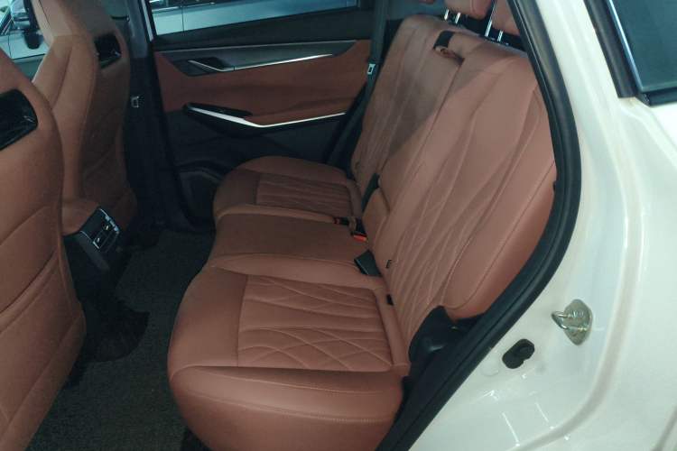 Used CHANGAN CS75 PLUS 2024 3rd Generation Champion Edition 2.0T Intelligent Drive Performance Model Left Rear Seat