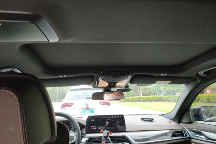 Used BMW 5 Series 2022 Second Facelift 530Li Luxury Version M Sport Package Headliner