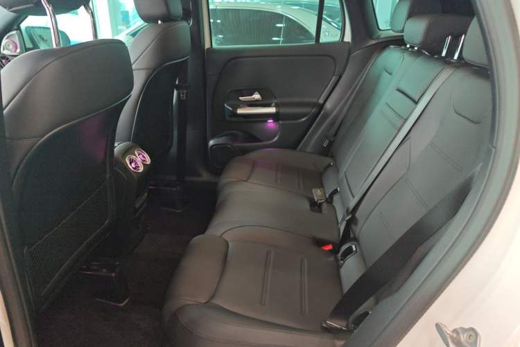 Used Mercedes-Benz GLA 2023 GLA 200 Left Rear Seat