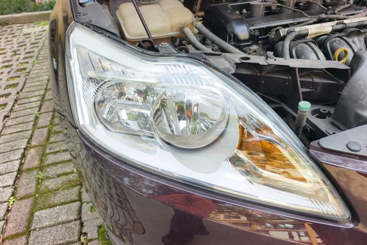 Used Ford Focus 2012 Sedan Classic 1.8L Automatic Fashion Edition