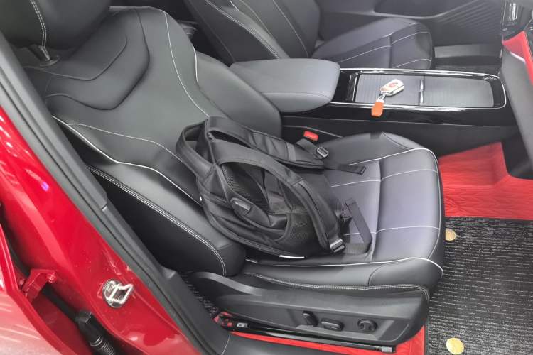 Used Volkswagen ID.4 X 2022 Pure Smart Edition Right Front Seat