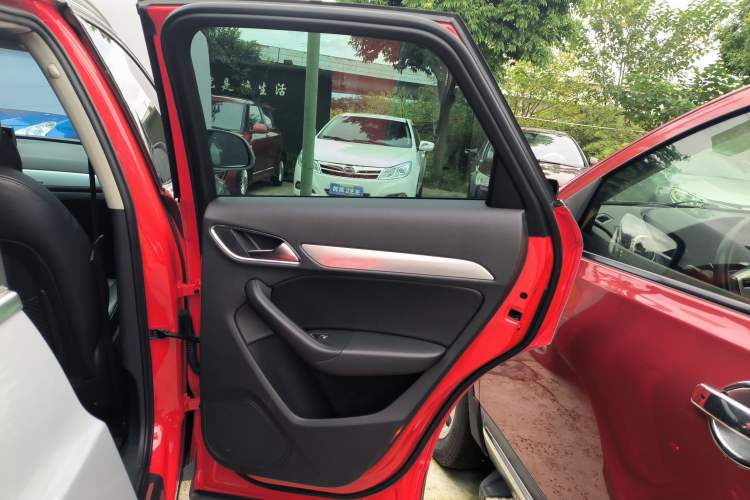 Used Audi Q3 2016 35 TFSI quattro all-wheel-drive style model