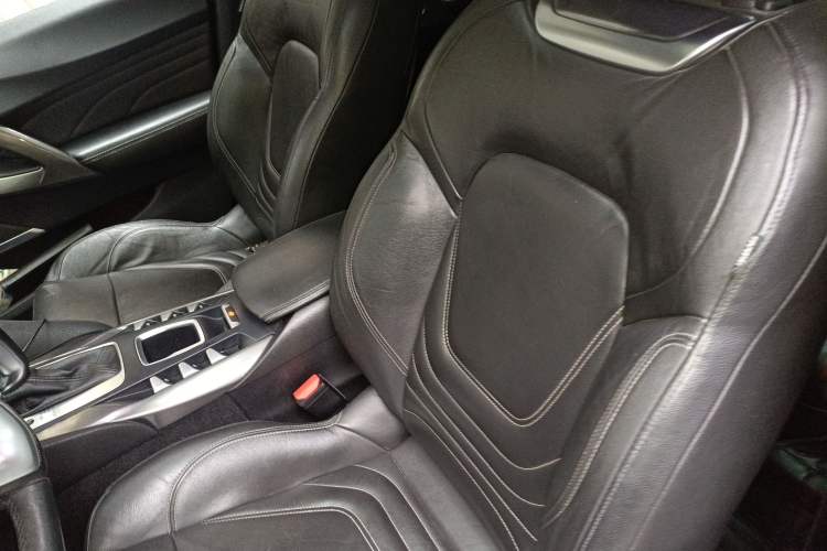 Used DS 5 2013 1.6T Luxury Edition THP200