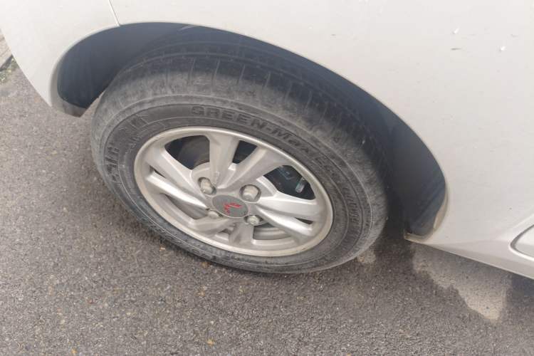 Used Wuling Hongguang MINIEV 2020 Freedom Version Lithium Iron Phosphate Right Rear Wheel Hub