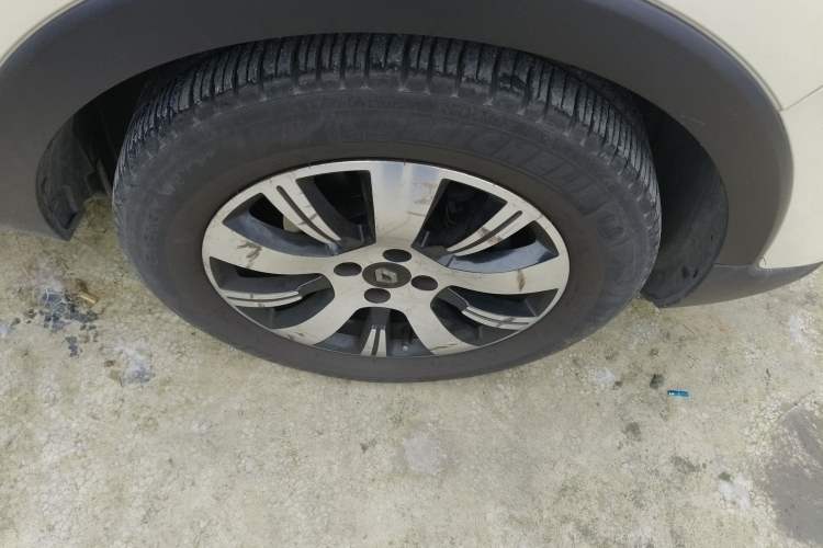 Used Renault Captur 2015 1.2T Automatic Standard Edition Right Rear Wheel Hub