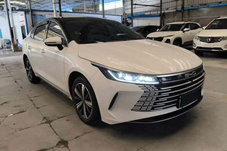 Used BYD Destroyer 05 2024 Honor Edition DM-i 120KM Luxury Model Front Right 45 Deg